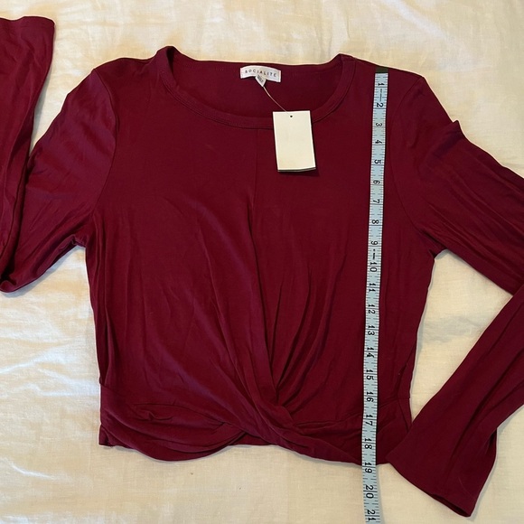 Socialite Top - Picture 6 of 7